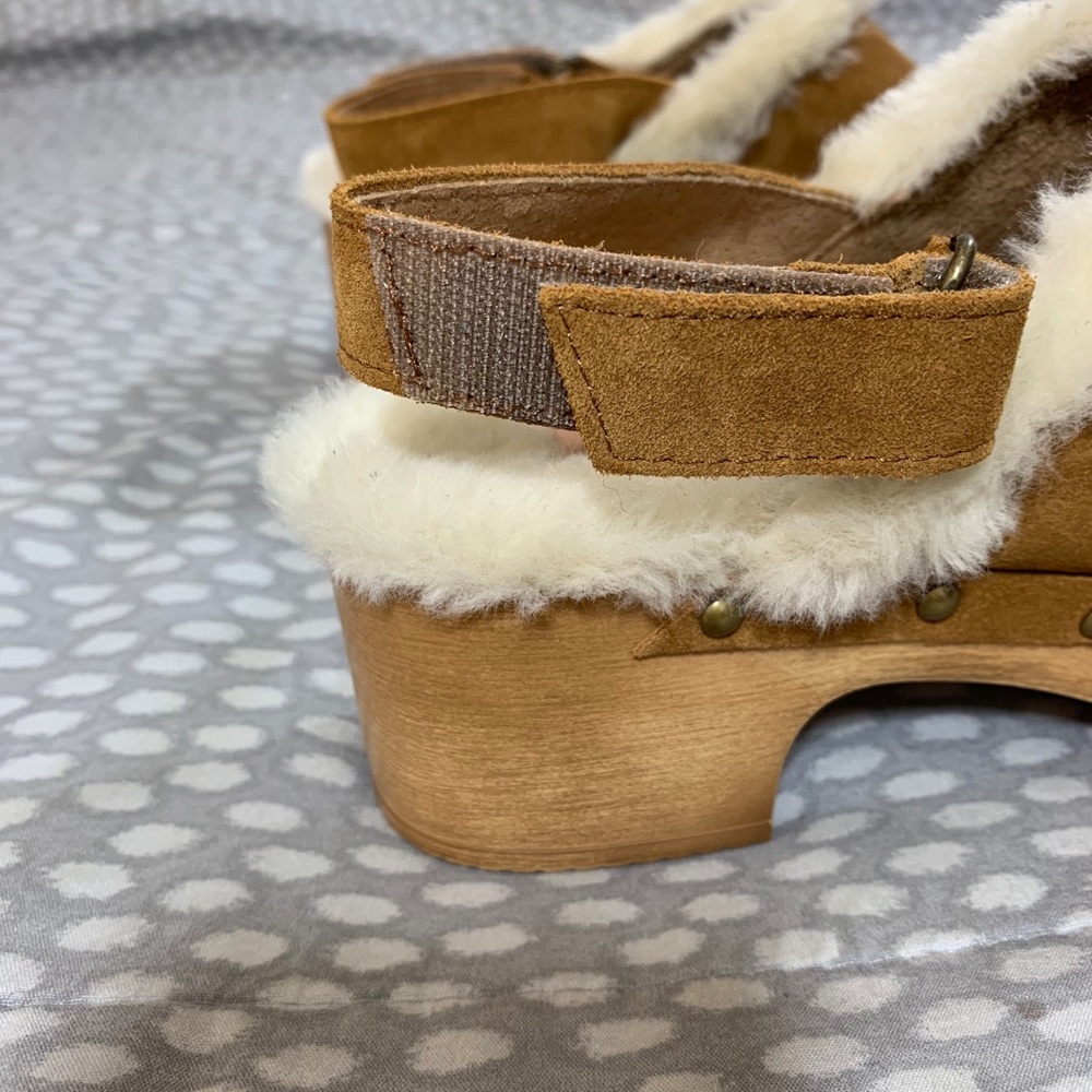 Caramel Wooden Clog Boot Slides W/Gold Application - image 6